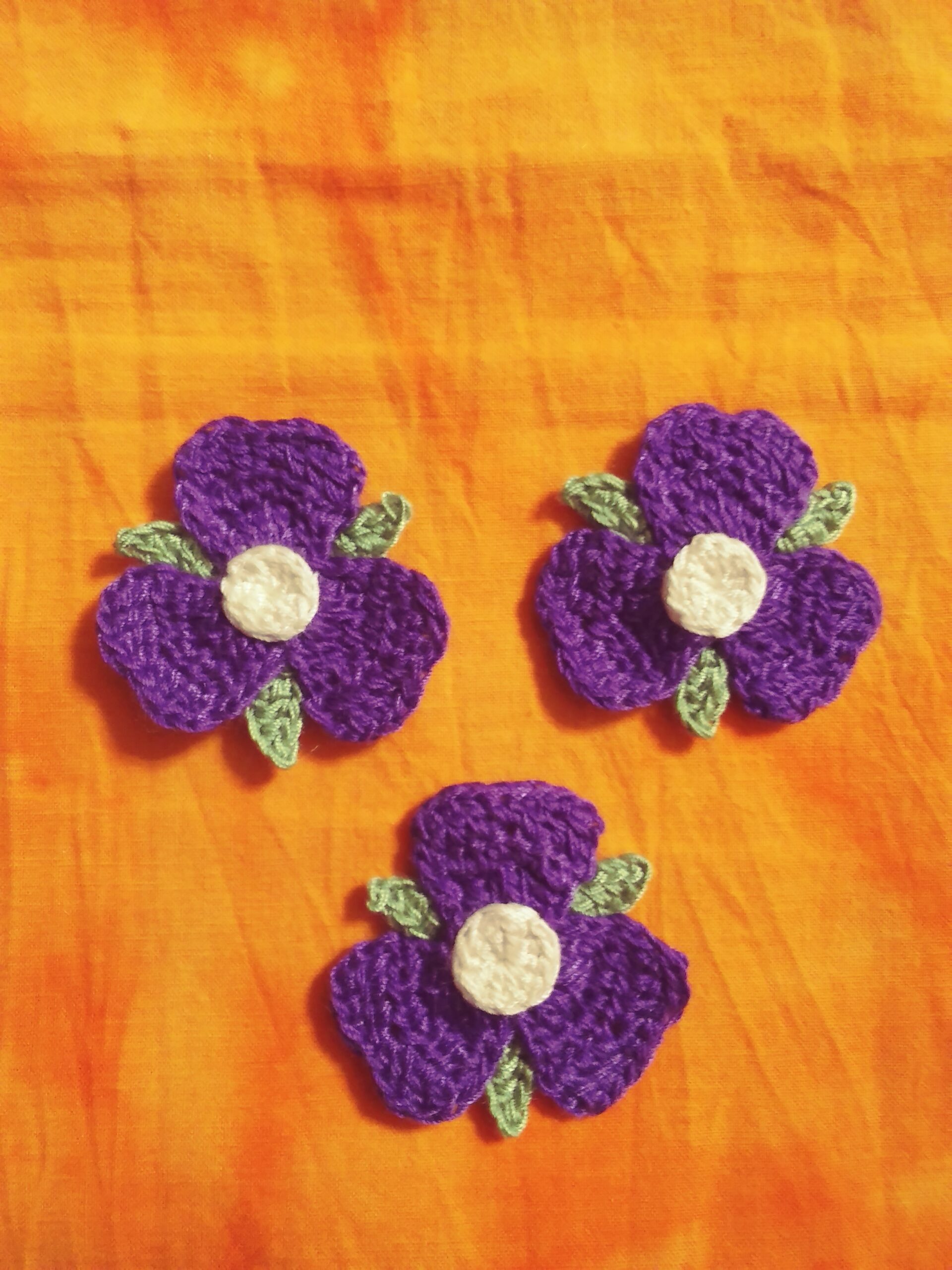 APP-G-033T – Turquoise/White Crochet Flower Applique – Set of 3